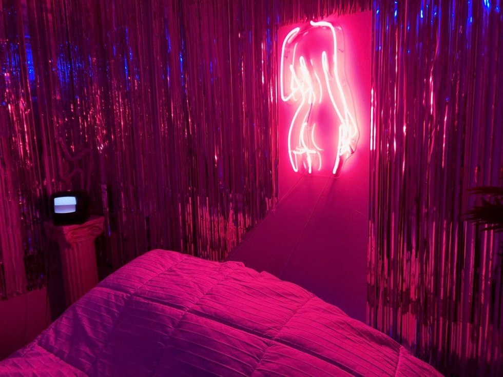 Room Neon