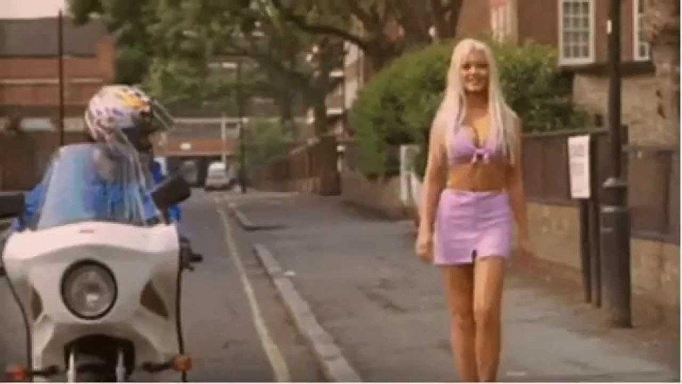 Gif funny looked at the girl