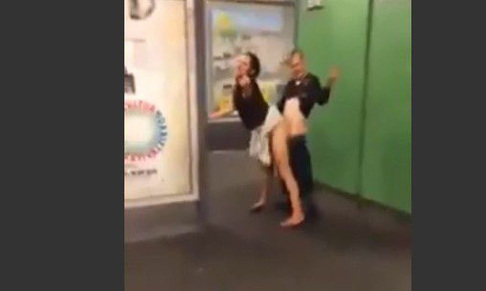 Naked employee of Sberbank