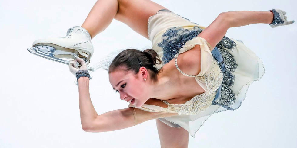 Shooting skater in the studio
