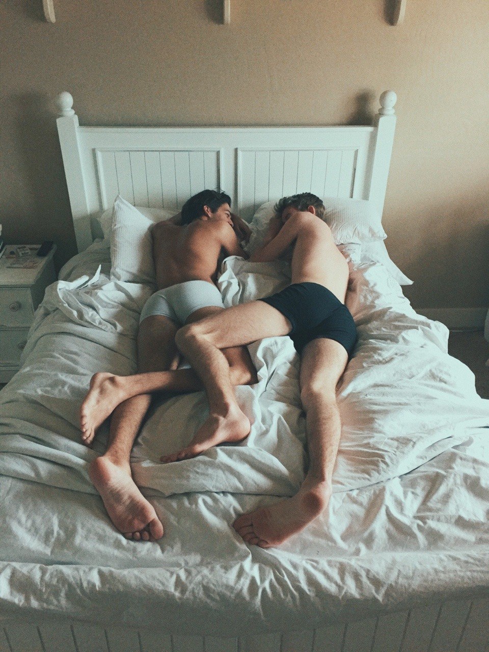 Guys masturbate with each other