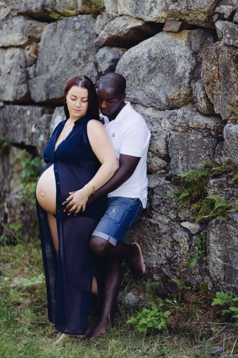 A wife hird a Pregnant Prostuitte to her HusBand (53 photos)