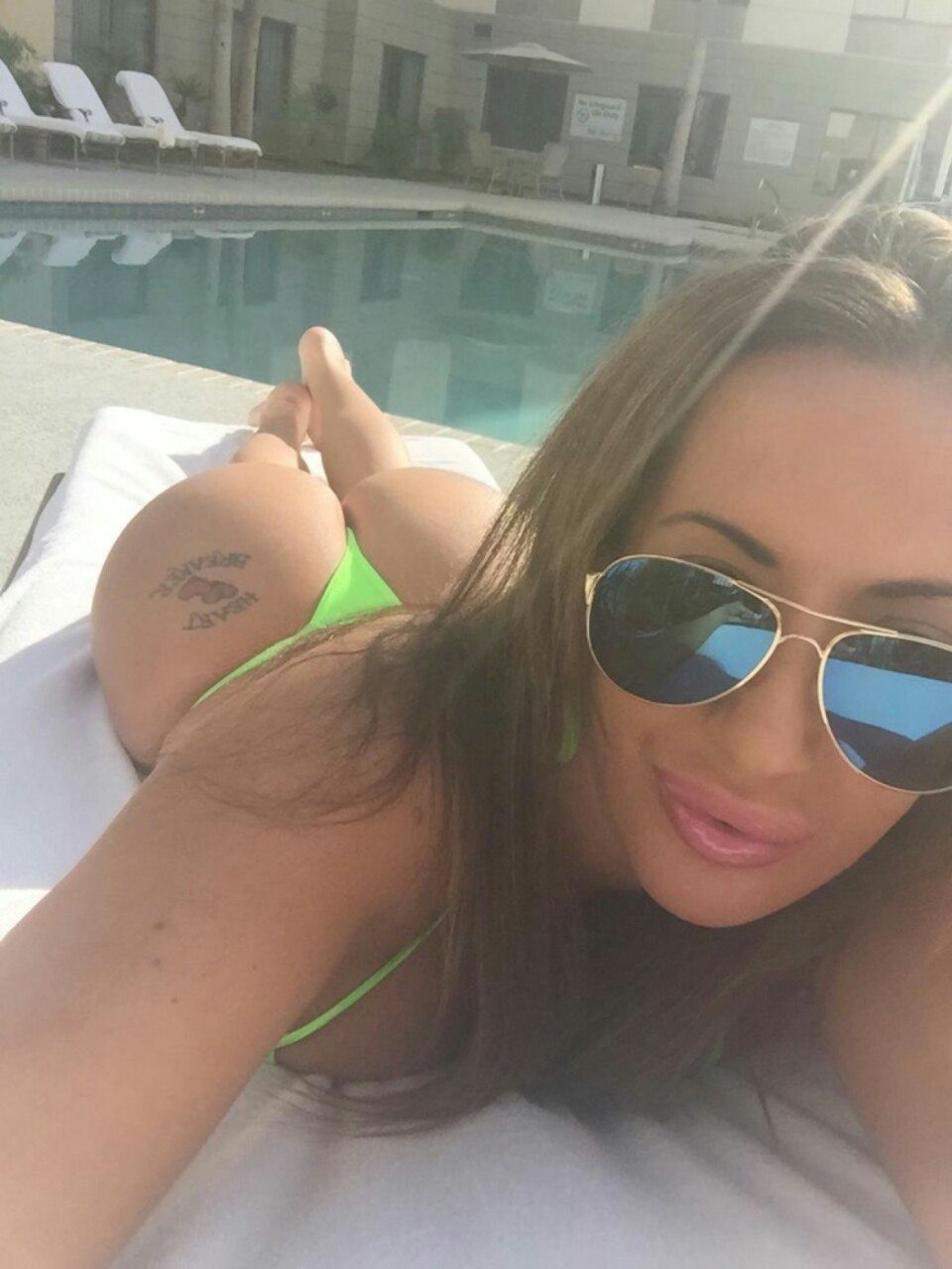 Richelle Ryan Selfie