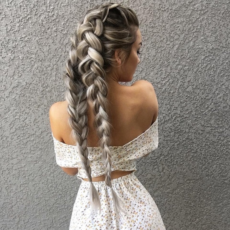 Two volumetric braids for long hair