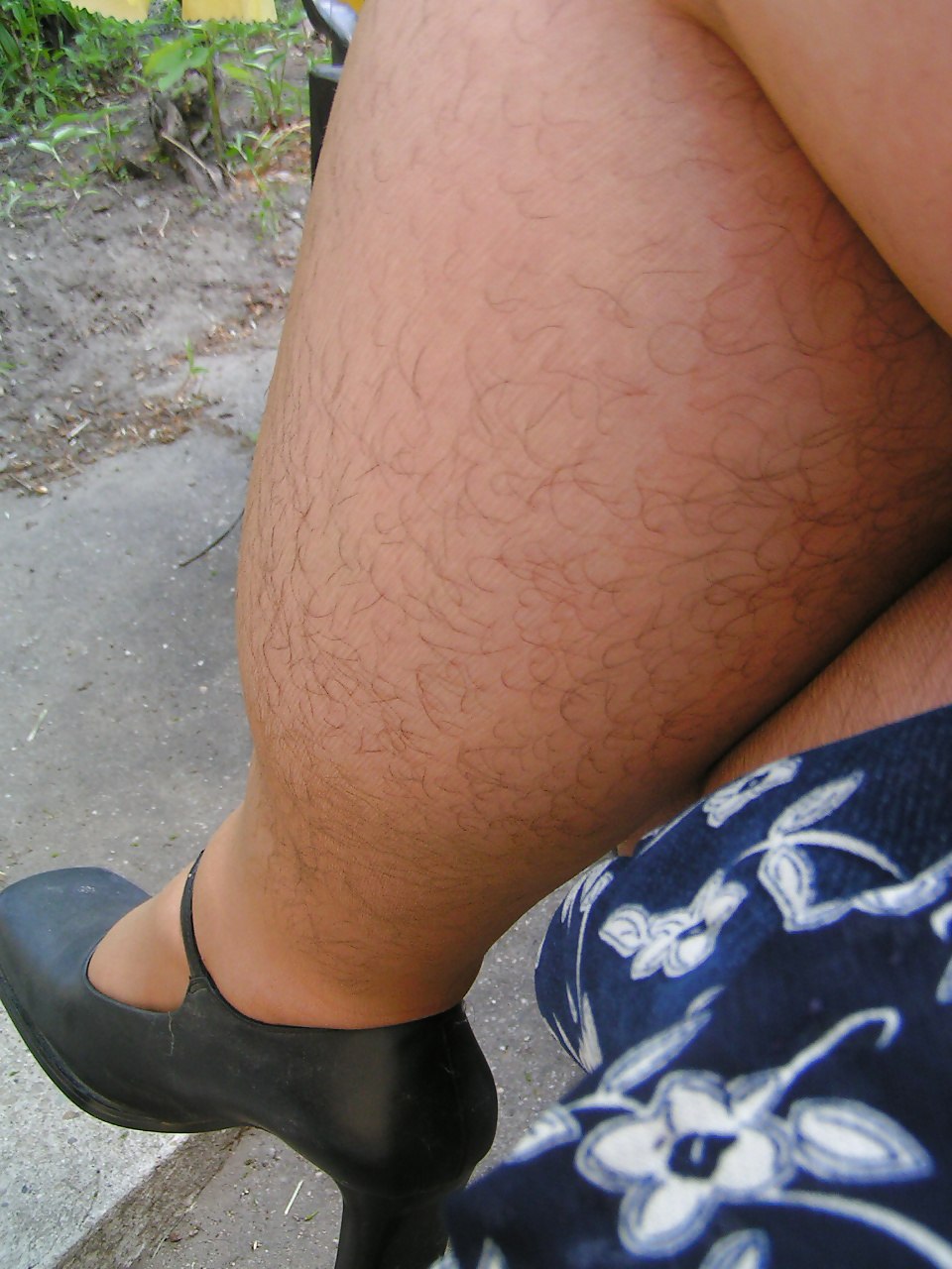 Fans of hairy legs