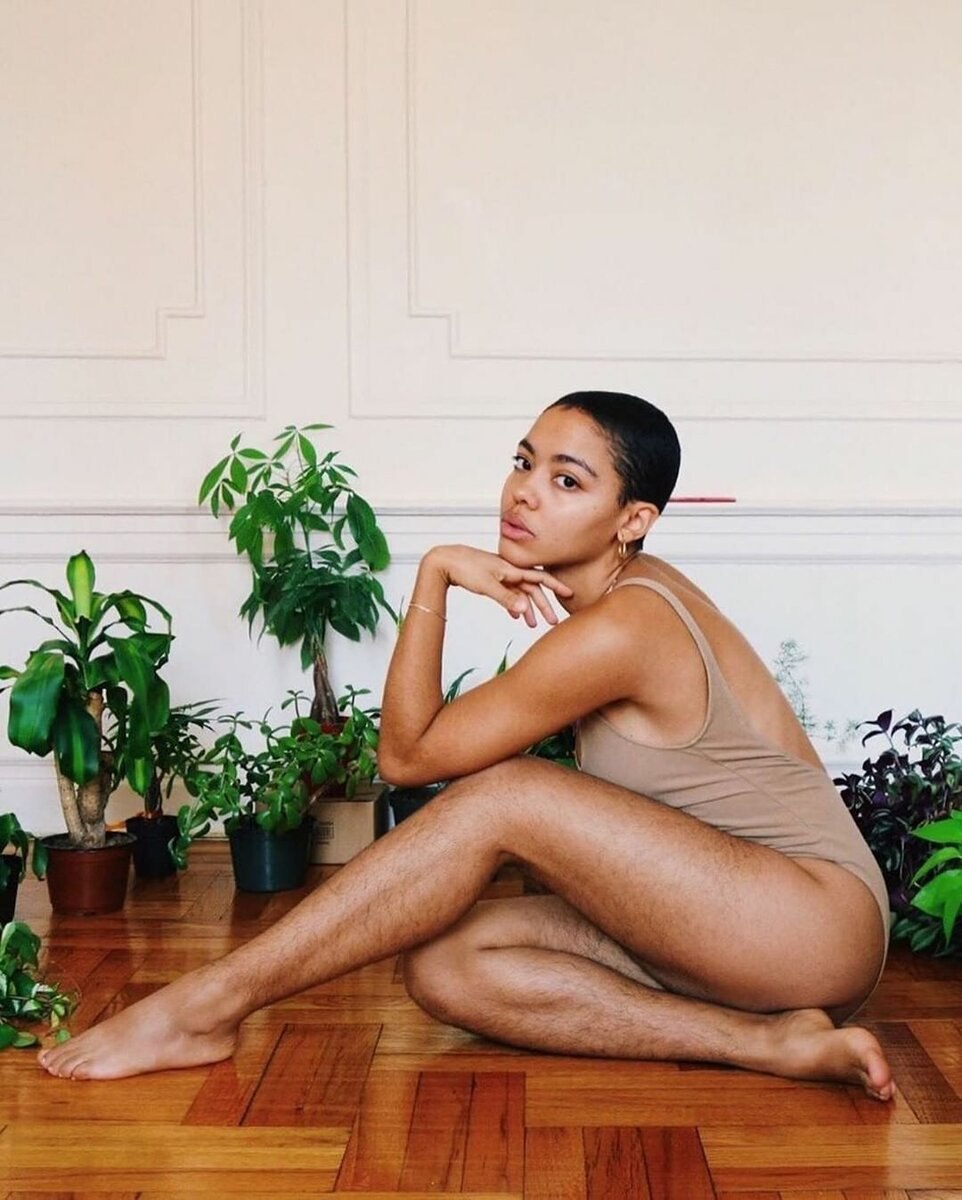 Light hair on the legs