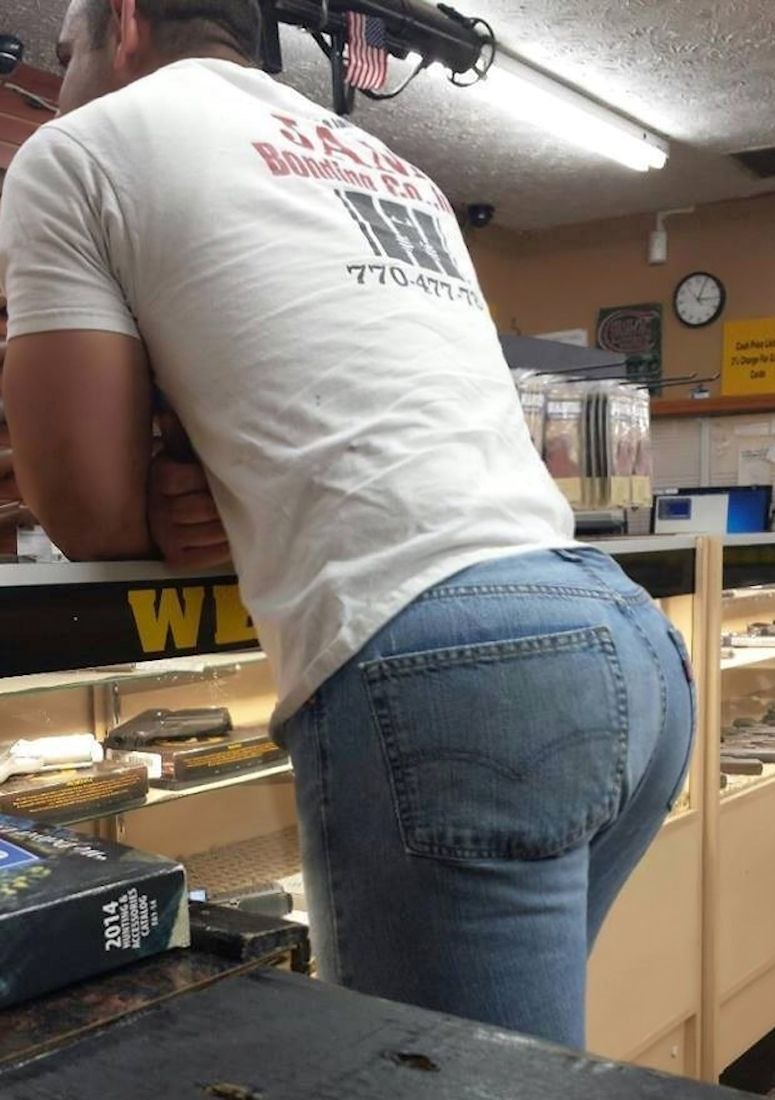 Luscious Lopez and Sophie Di in leggings