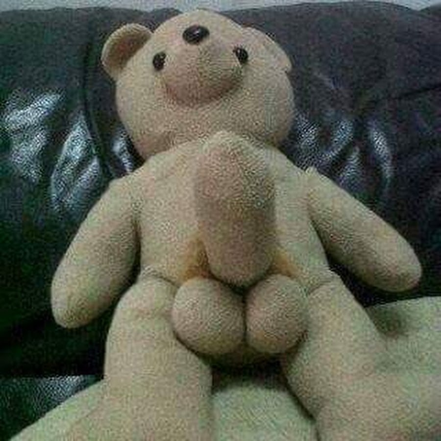 Piper Perry and 5 black