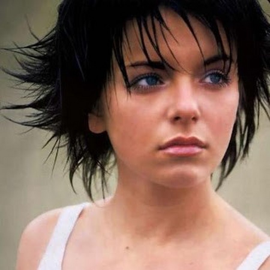 Julia Volkova in mini