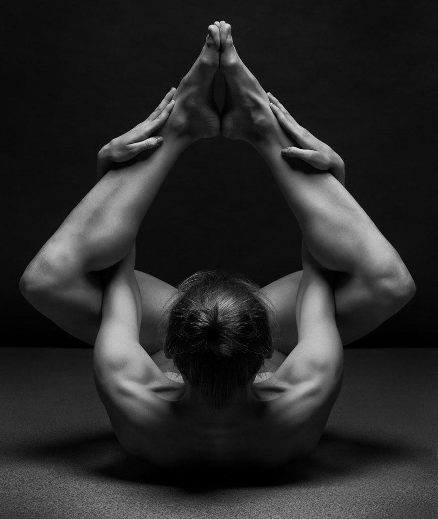 Girls in erotic poses