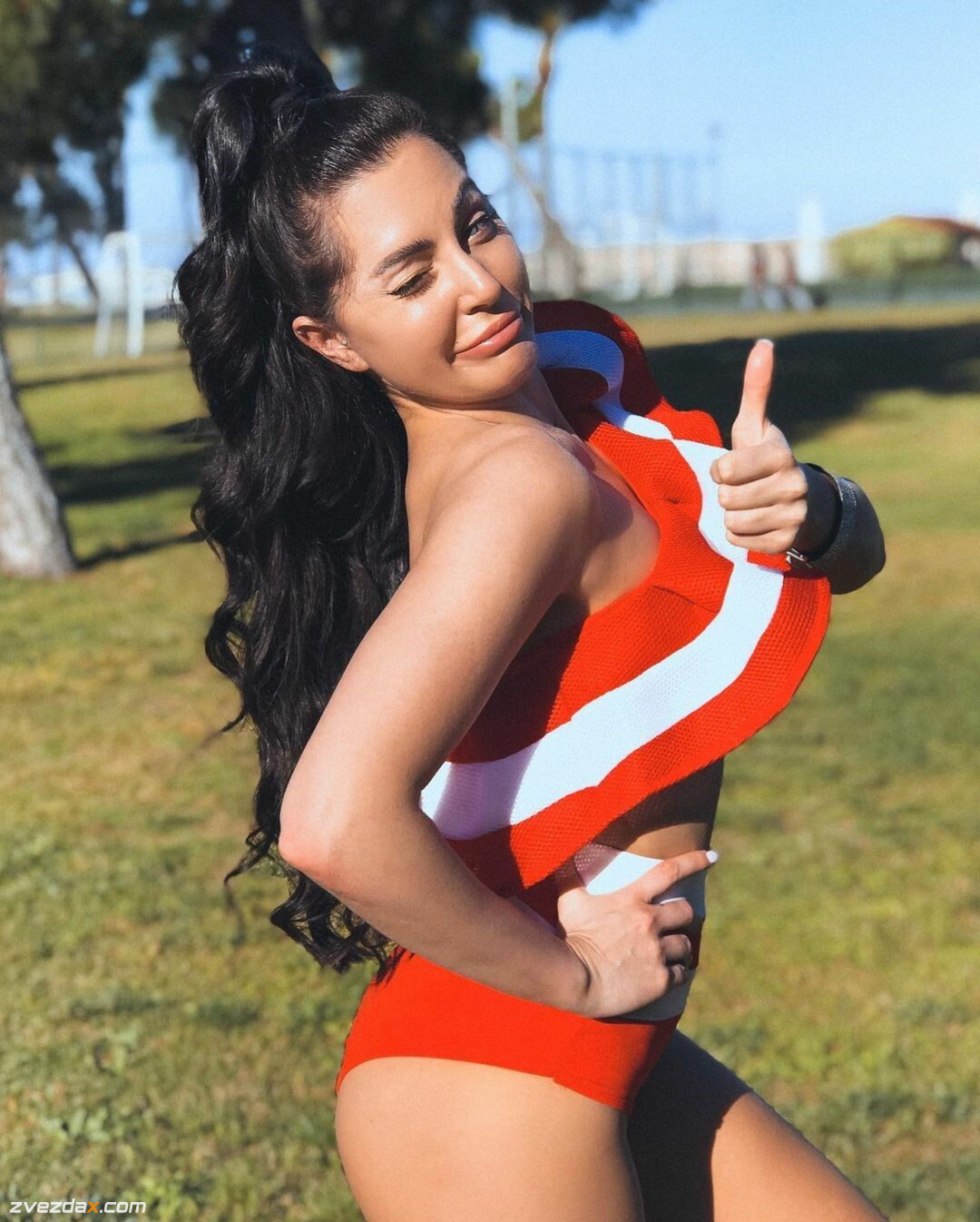 Yana Shafeeva in lingerie