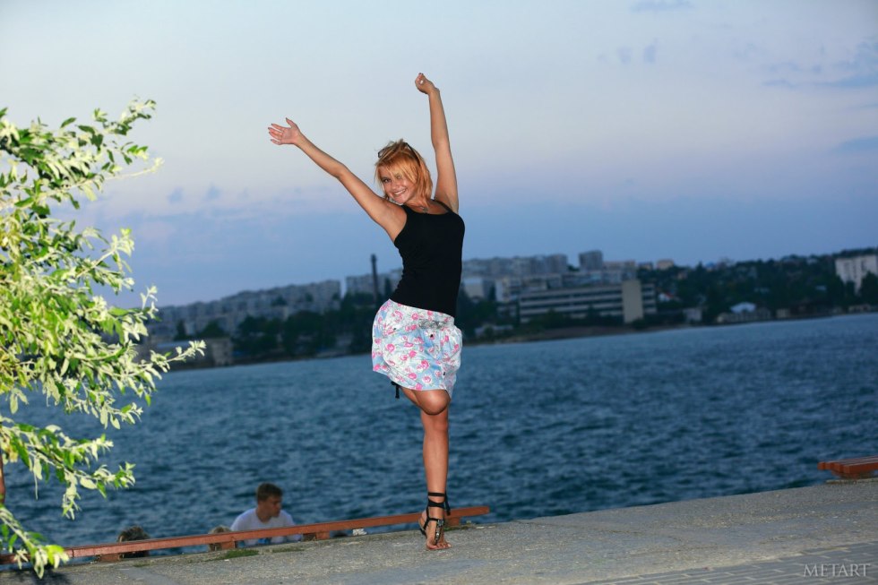 Lasks under the covers