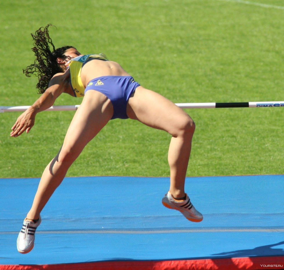 Clara Fernandez Jump