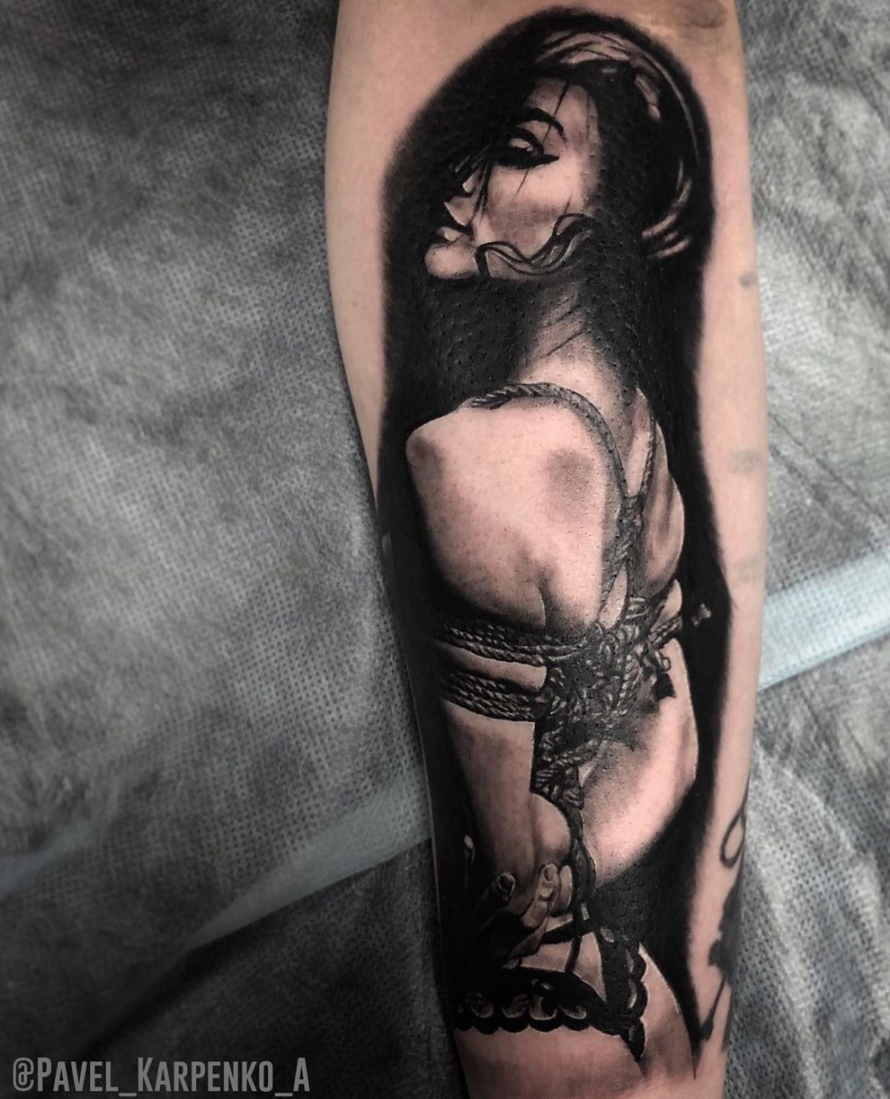 Tattoo girl BDSM