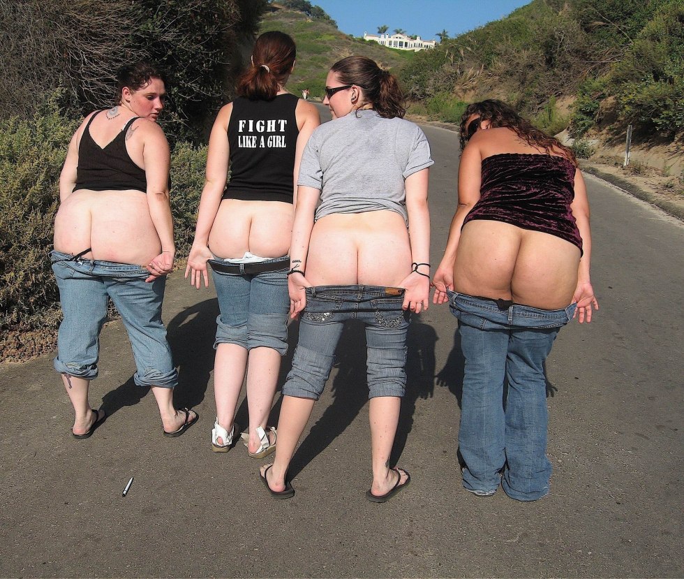 Demonstration of naked buttocks or Amtrak Mooning