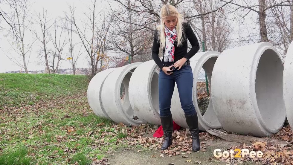 The girl described Got2PEE