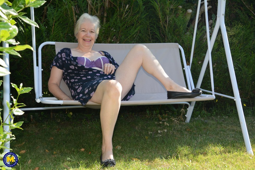 Old women spread their legs