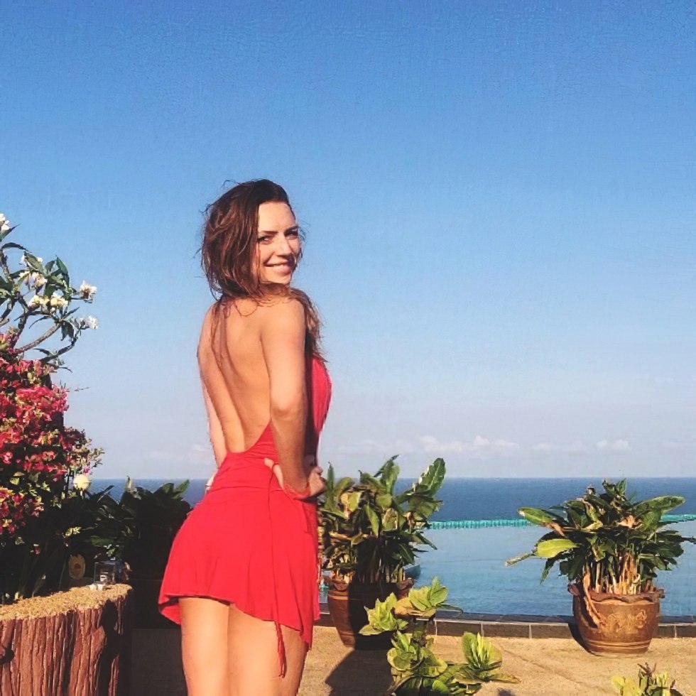 Ekaterina Molokhovskaya Maxim