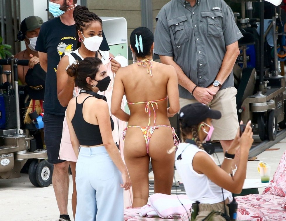 Camilla Mendes hot photos in a swimsuit