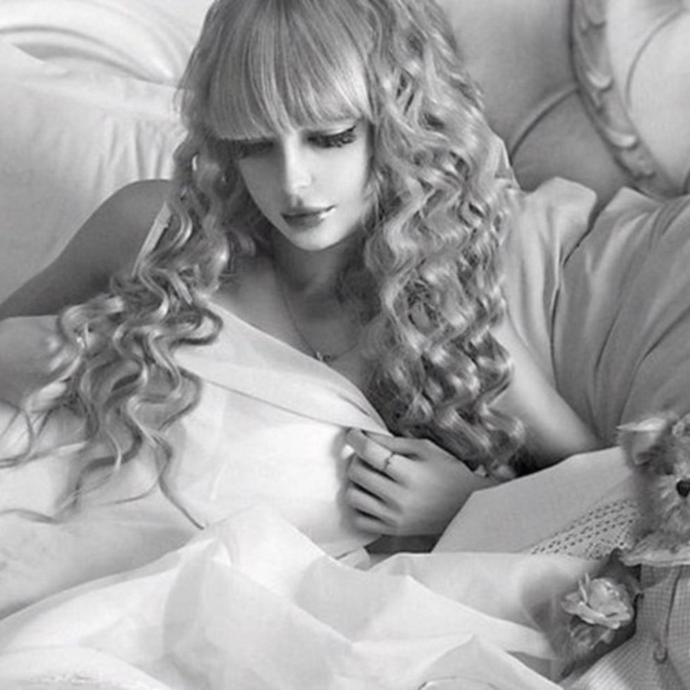 Artificial naked women