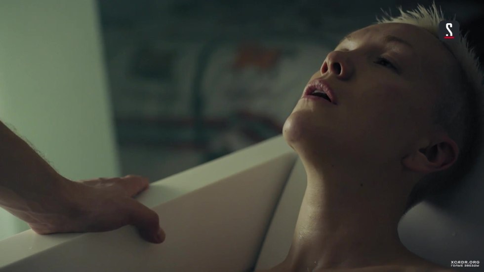 Naked Daria Moroz in the series "Casters"