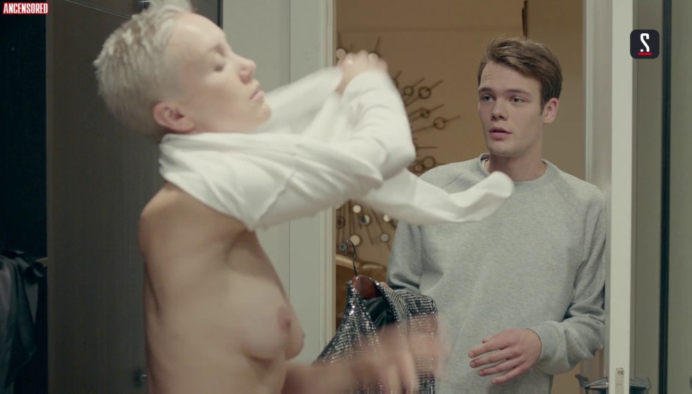 Daria frost with bare breasts