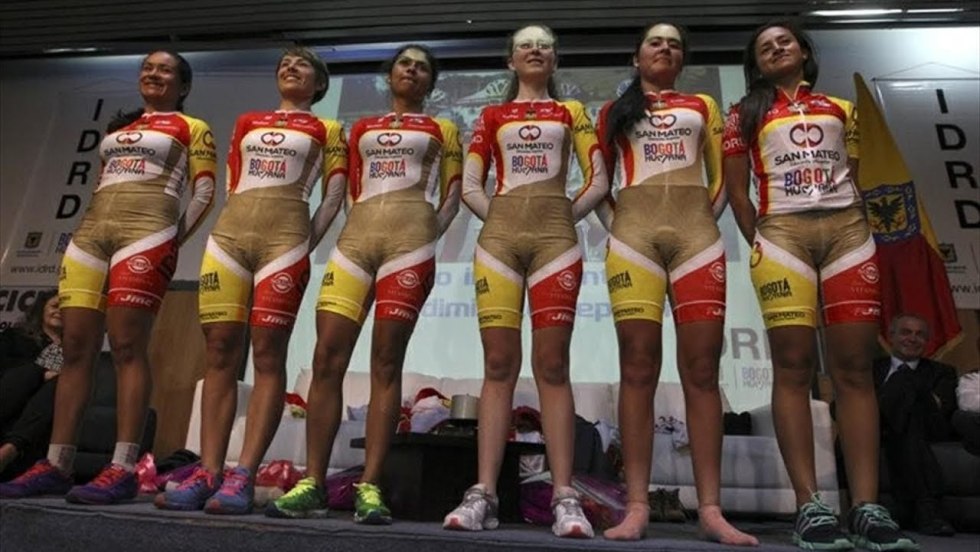 Costumes of Colombian bike lines