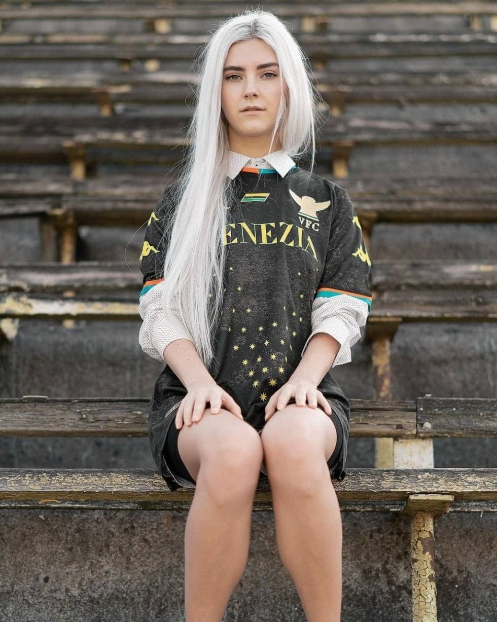 Killing Eve Eve and Villangel