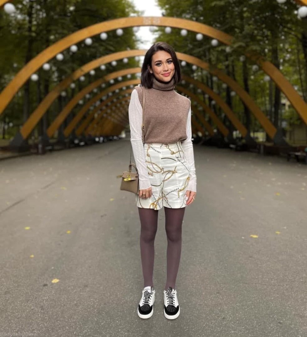 Elizaveta Khudaiberdieva skater