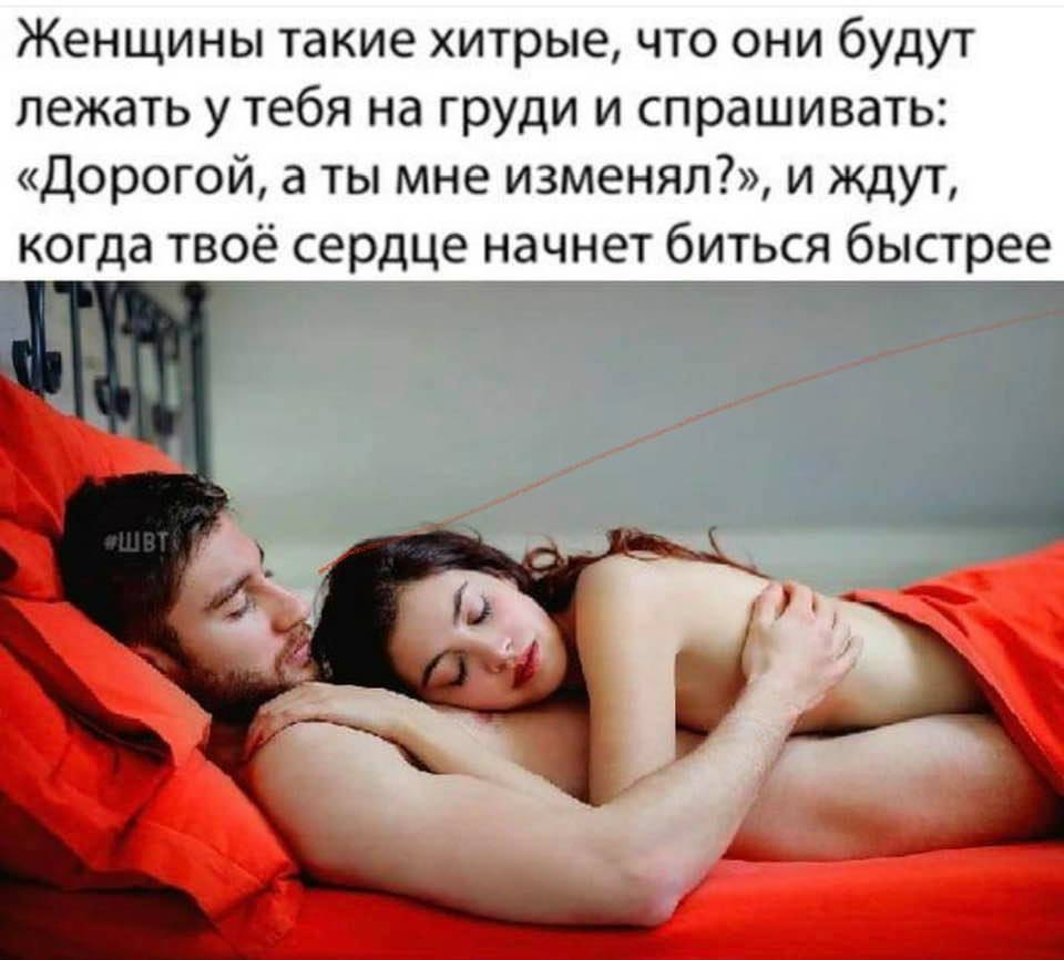 Dominic Swayne and Jeremy Irons kiss