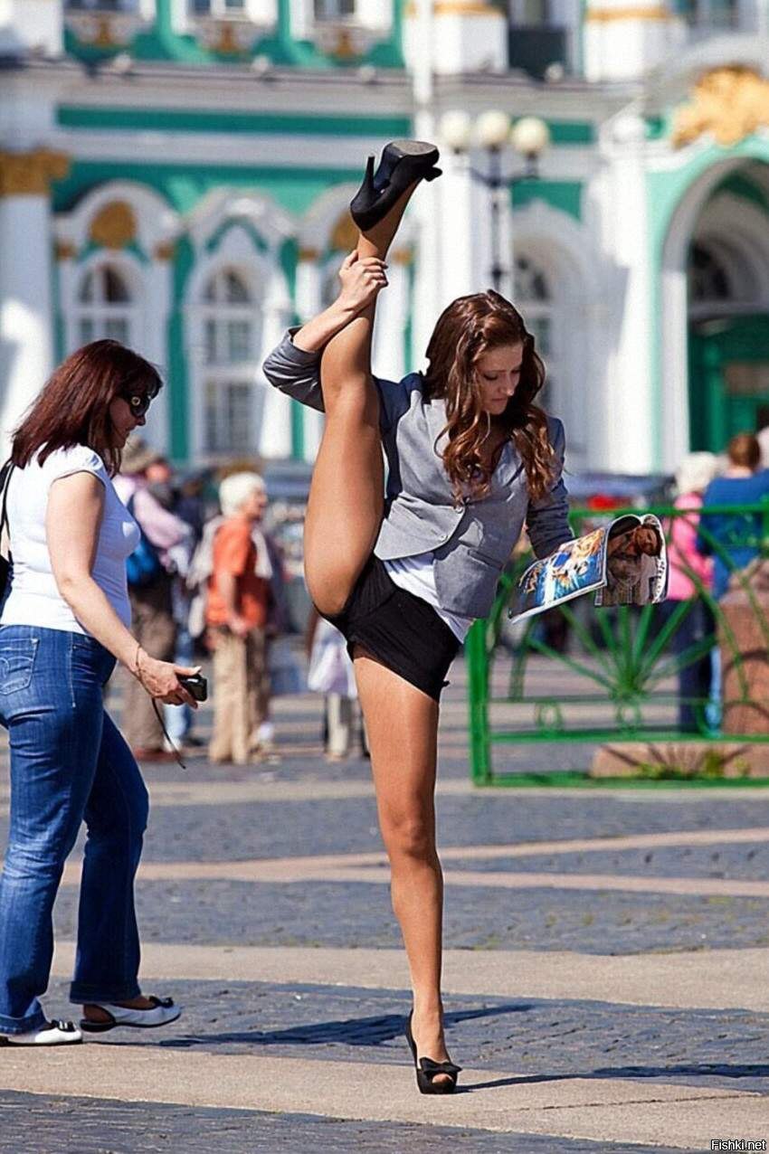 Summer girls on the streets