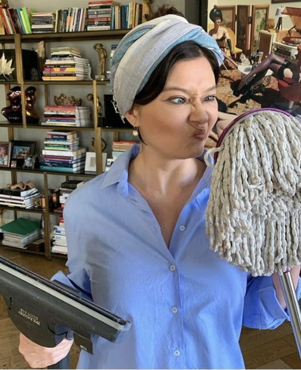 Nurgul Eshilchai 2022