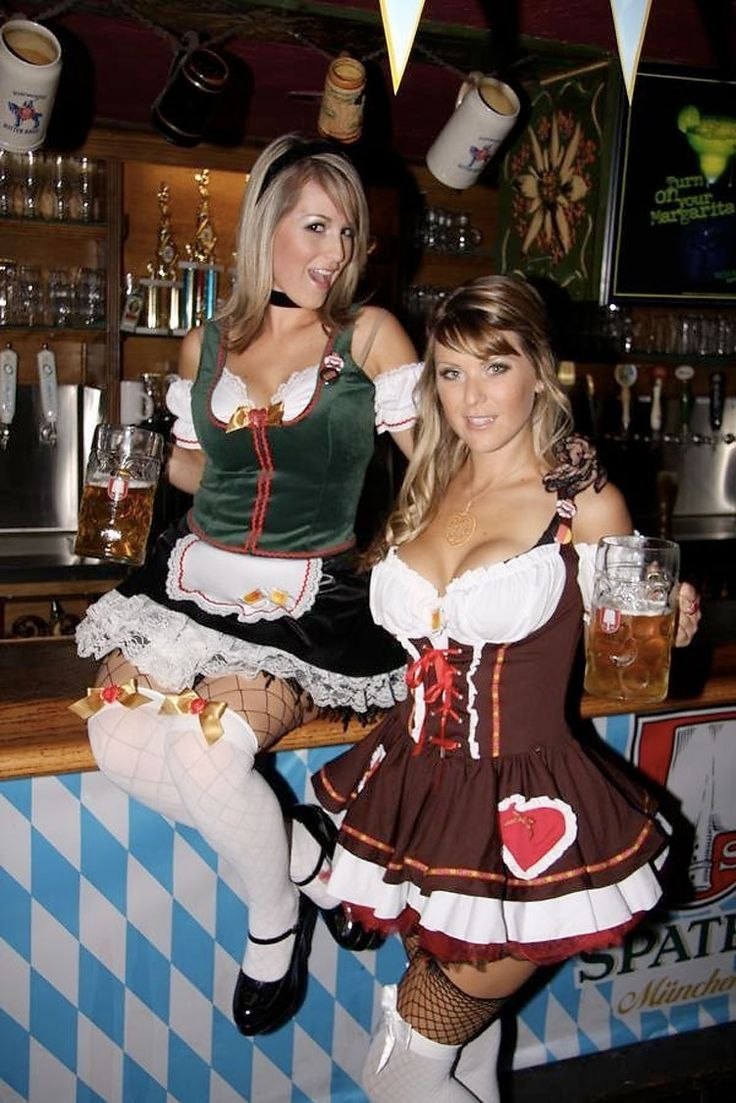Dirndl waiter Oktoberfest