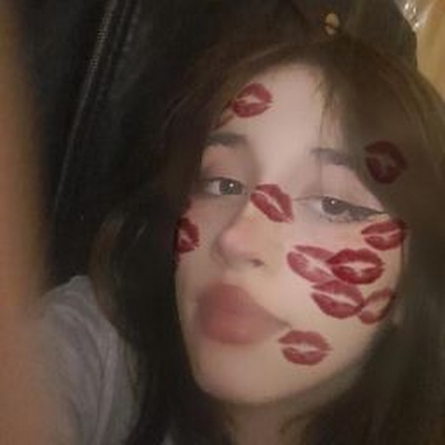 Lasks under the blanket