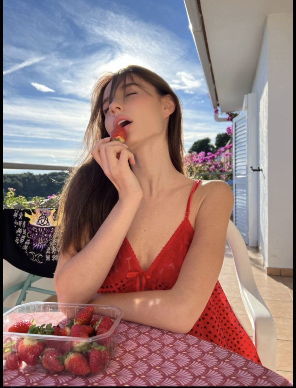 @Elizabethvasilenko Lisa Vasilenko Instagram