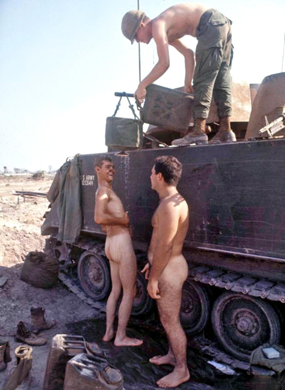 Nude Soldier Pics