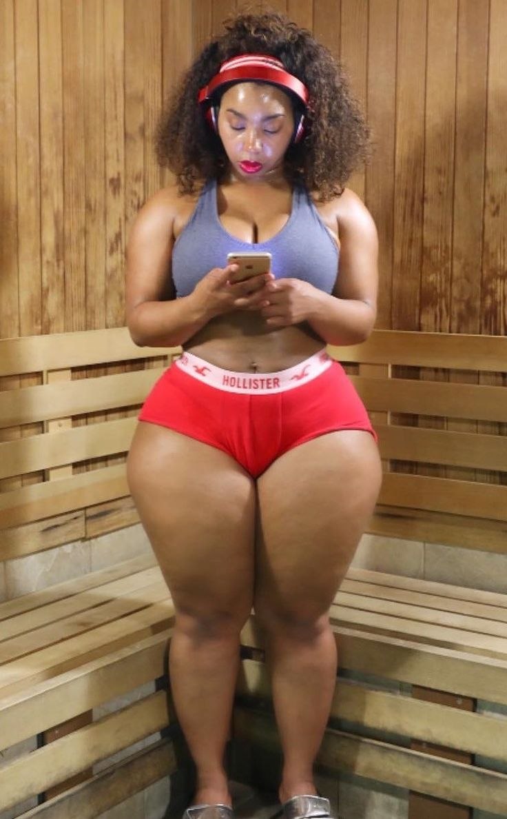 Jasmine fox plus saz