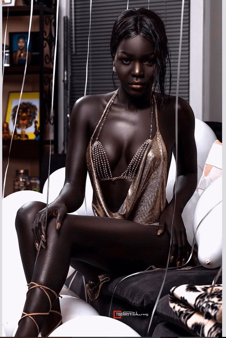 Naomi African model XXX