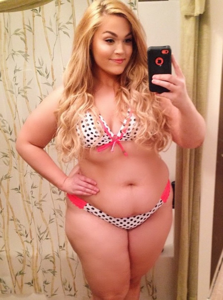 Chubby naked amateur