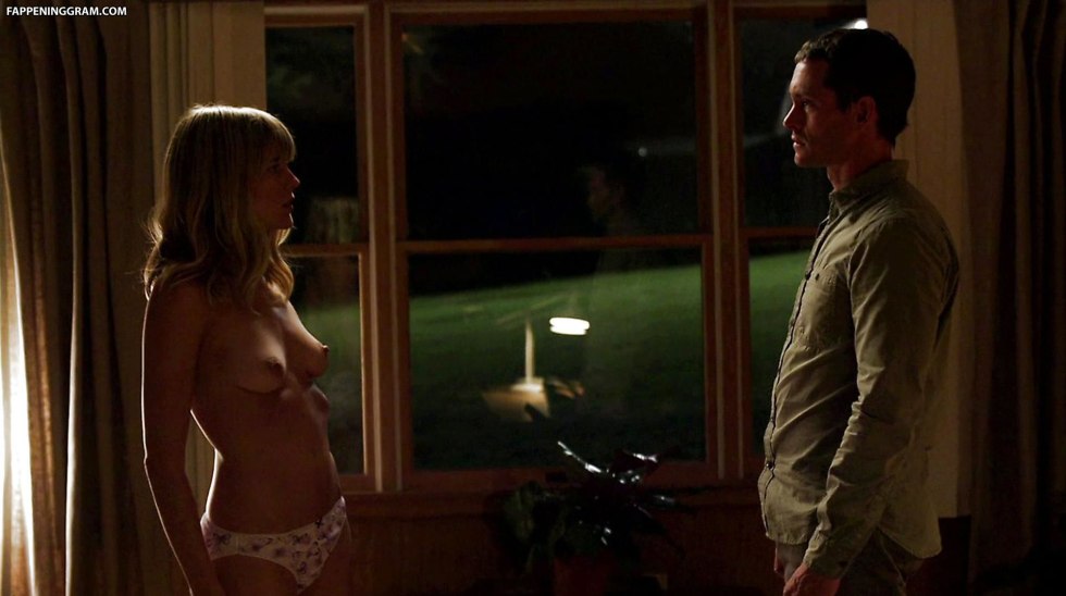 Nicole Bloom shameless