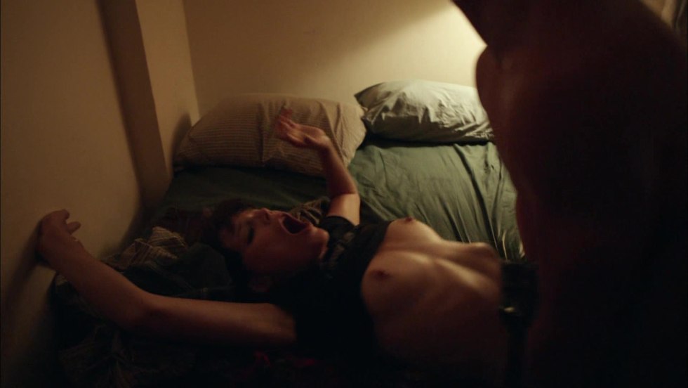 Emma Grinwell shameless naked