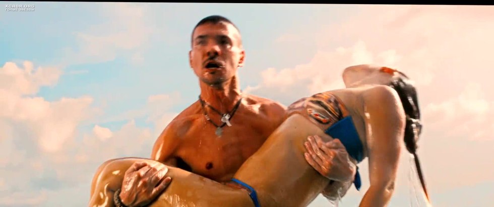 Emily Browning Sleeping Beauty 2011