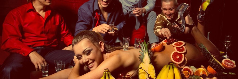 Naked chicks in the bathhouse private