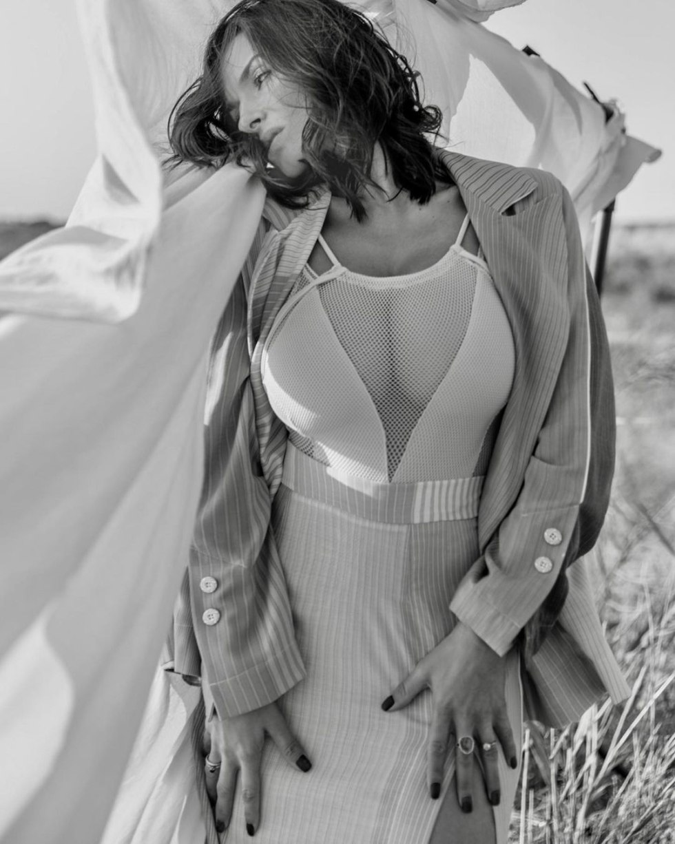 Naked women with hairy pussy