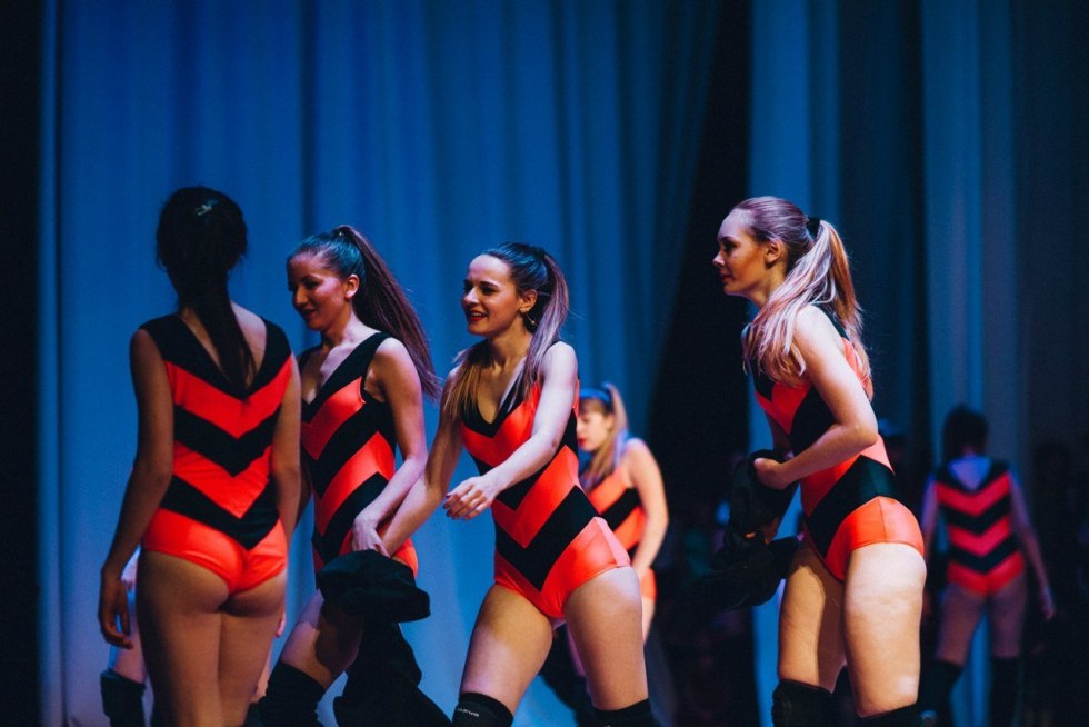 Dance of bees and Winnie Pukh Orenburg