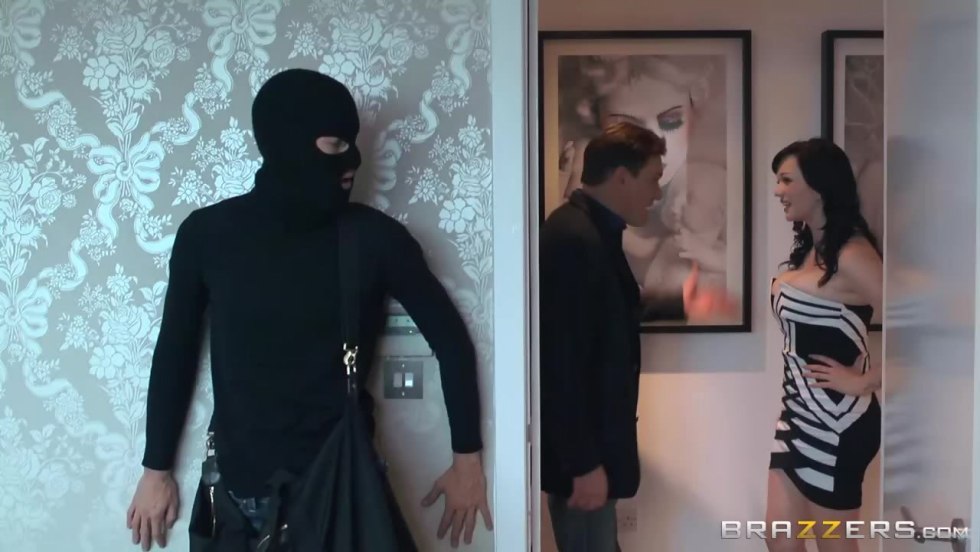 Gwenpul and Peter Parker