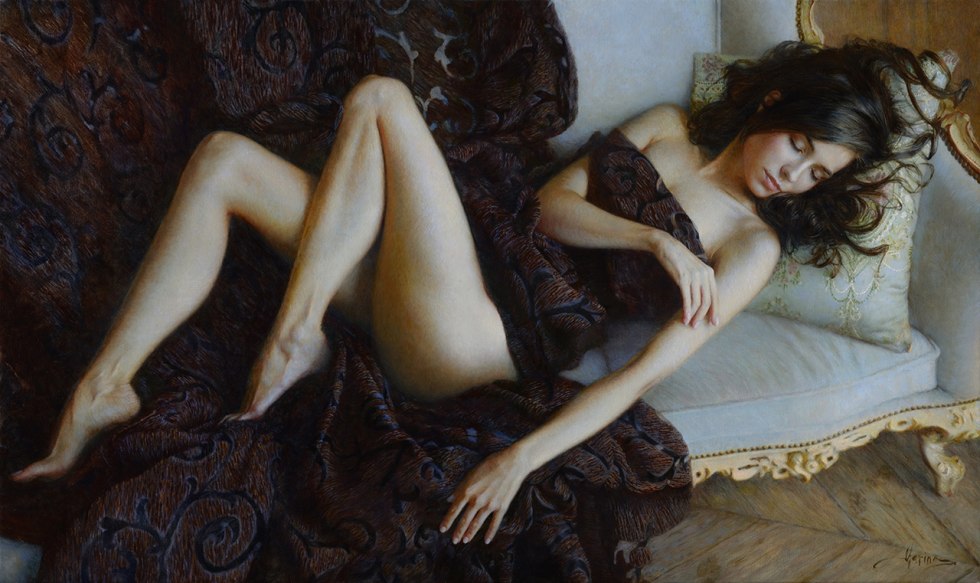 Brook Hugan in bikini