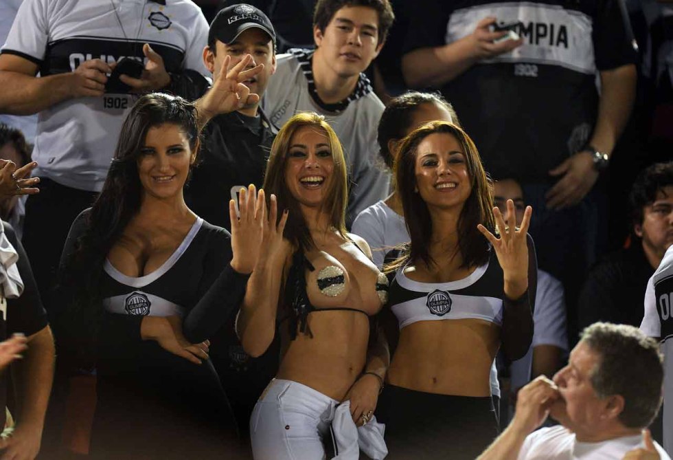 Bavarian women's national costume Octoberfest 18