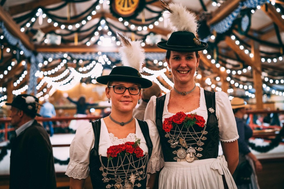 Bavarian women's national costume Oktoberfest