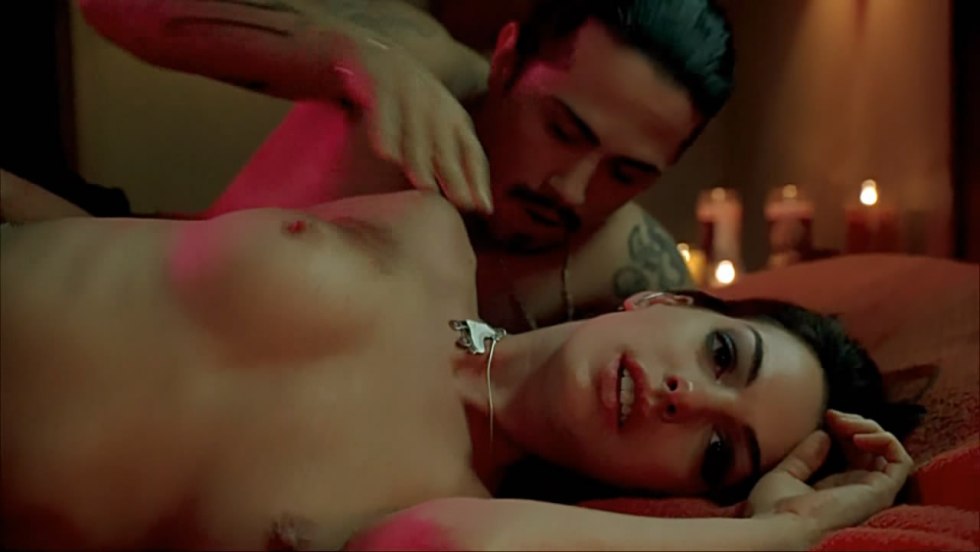 Anne Hathaway Naked in the film